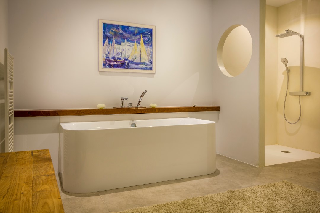 resa estates ibiza 2021 holiday home villa rent talamanca er sink bathroom.jpg